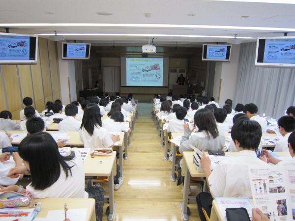 租税教室を開催。<br />「税金」について考えました!