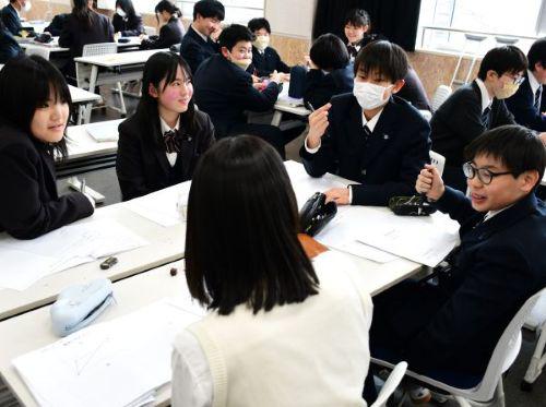 【1学年】数学科「グラフワールドを調査せよ！」