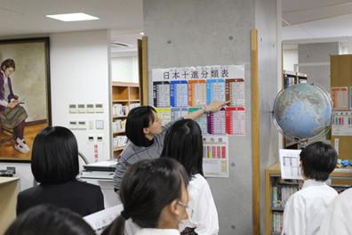【1学年】図書館ガイダンスと朝読書の風景
