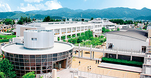 松本大学・松商短期大学部外観