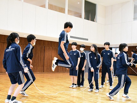 【2学年】体育祭練習～ムカデ競争～
