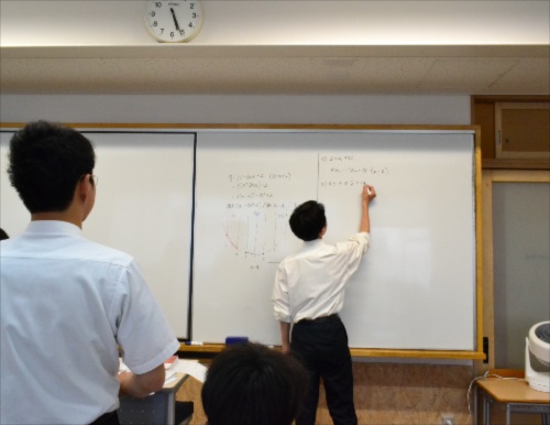 ホワイトボードを使った学び合い