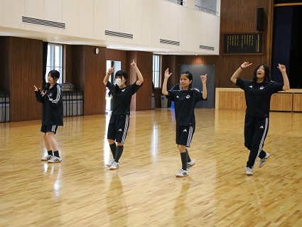 【夏休みの活動vol.2】ダンス同好会