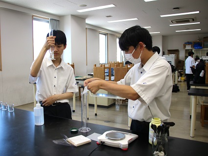 【夏休みの活動vol.4】科学部