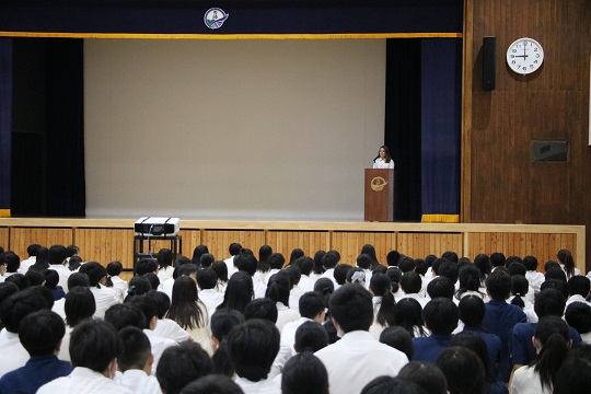 ふれあい集会で別れの挨拶